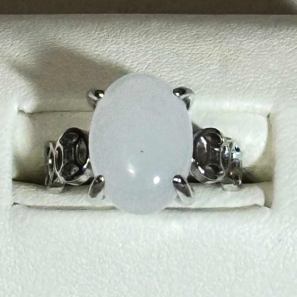 Stainless steel ring with oval white milky quartz stone - NWOT